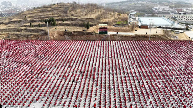 鹅坡武校隆重召开全体学生教育大会